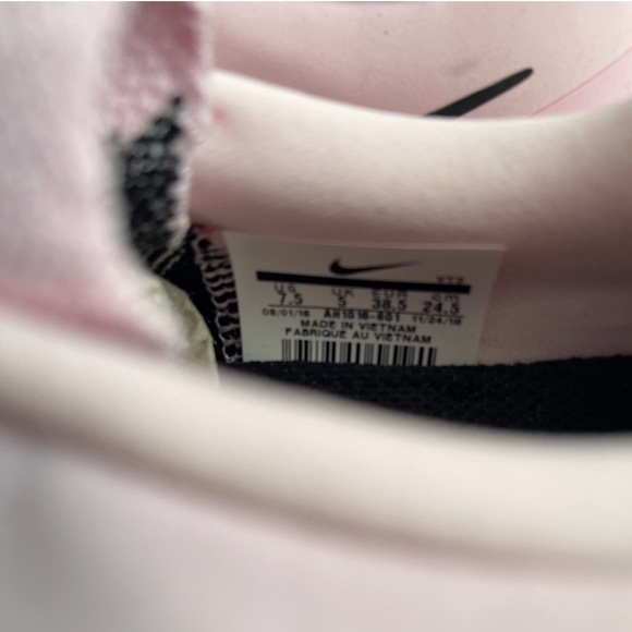 Nike Odyssey react flyknit 2 athletic shoes - Picture 7 of 8